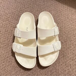 Birkenstock Arizona EVA sandals in white, size 40